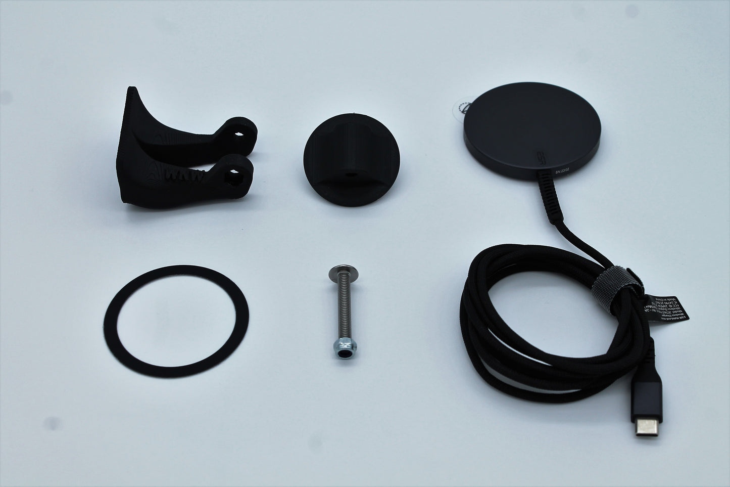 BMW E36 Magsafe phone mount