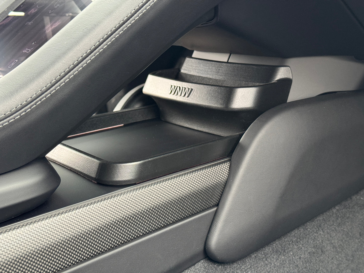 Storage tray for Porsche Taycan