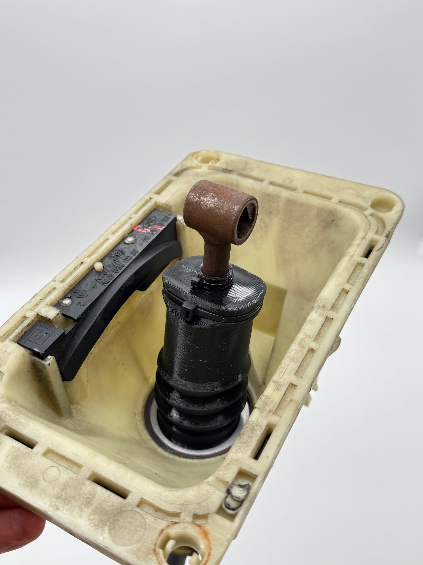 Gear Lever / Reverse Lock Dust Cover for All Renault Clio 2 (including RS)