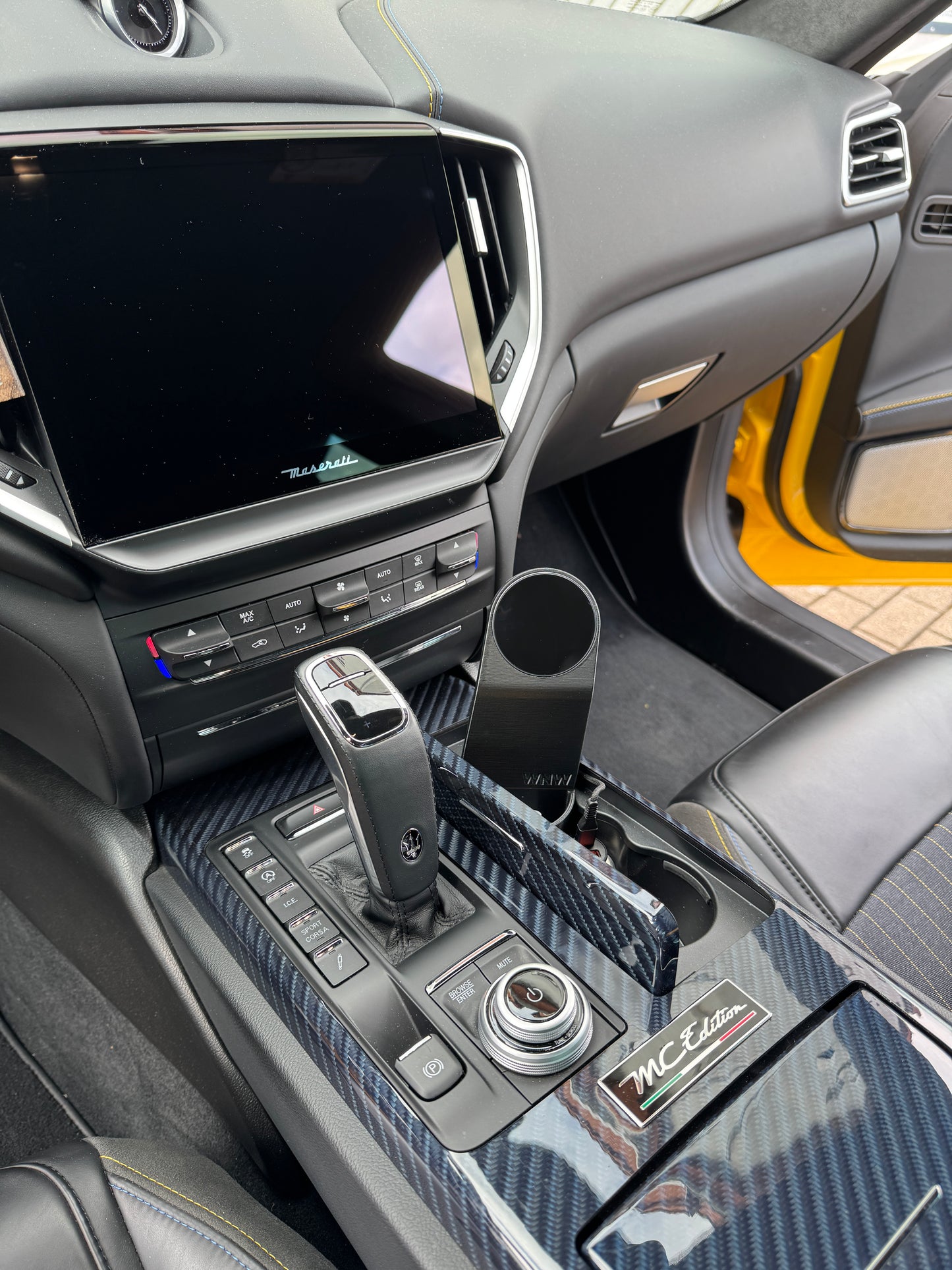 Magnetic Phone Mount and Charger for Maserati Ghibli/Quattroporte/Levante