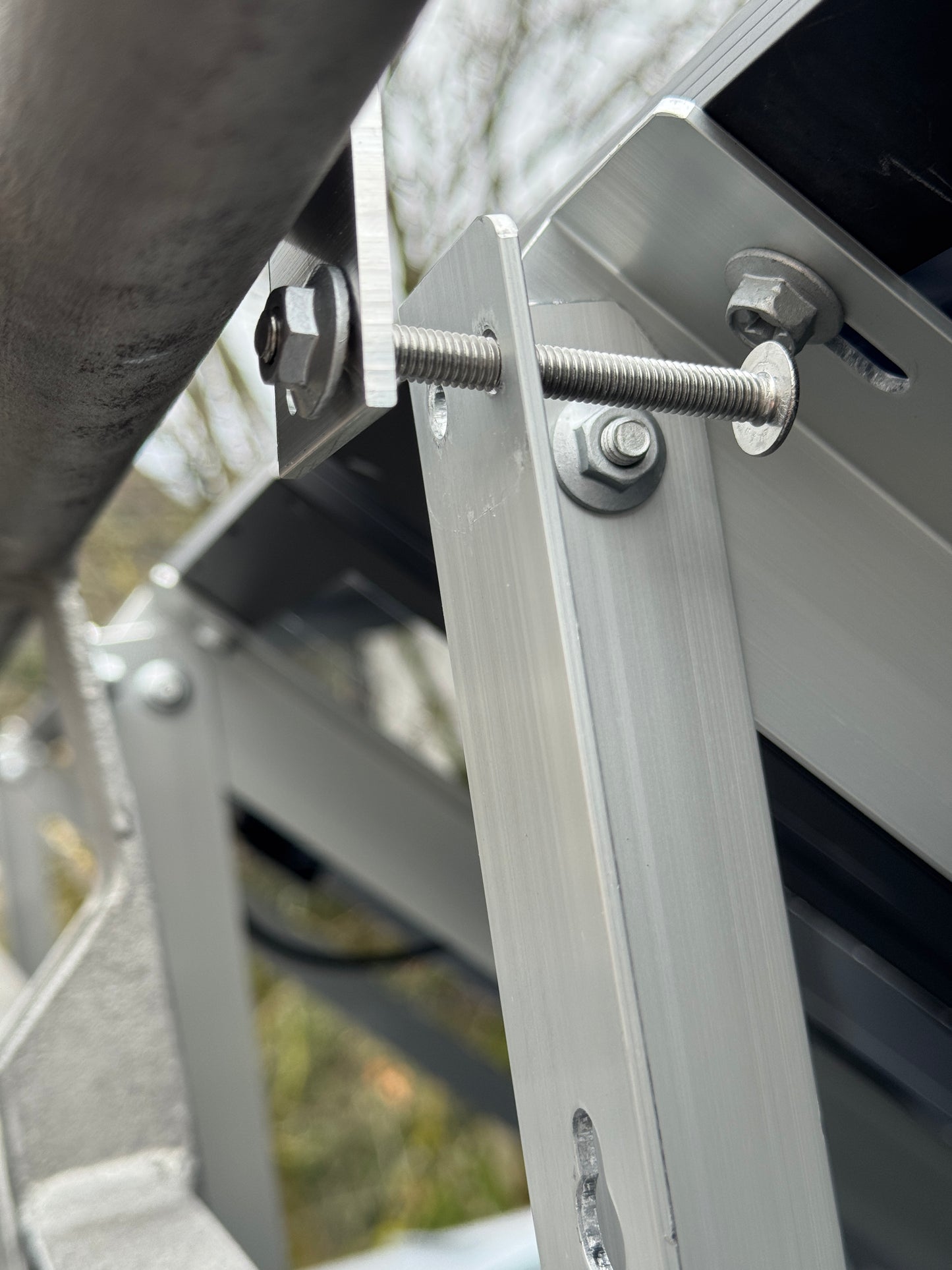 Halter für Anker Solix Balkonkraftwerk Balkonhalterung